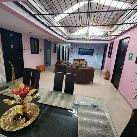 Hotel Laureles Home メデジン エクステリア 写真