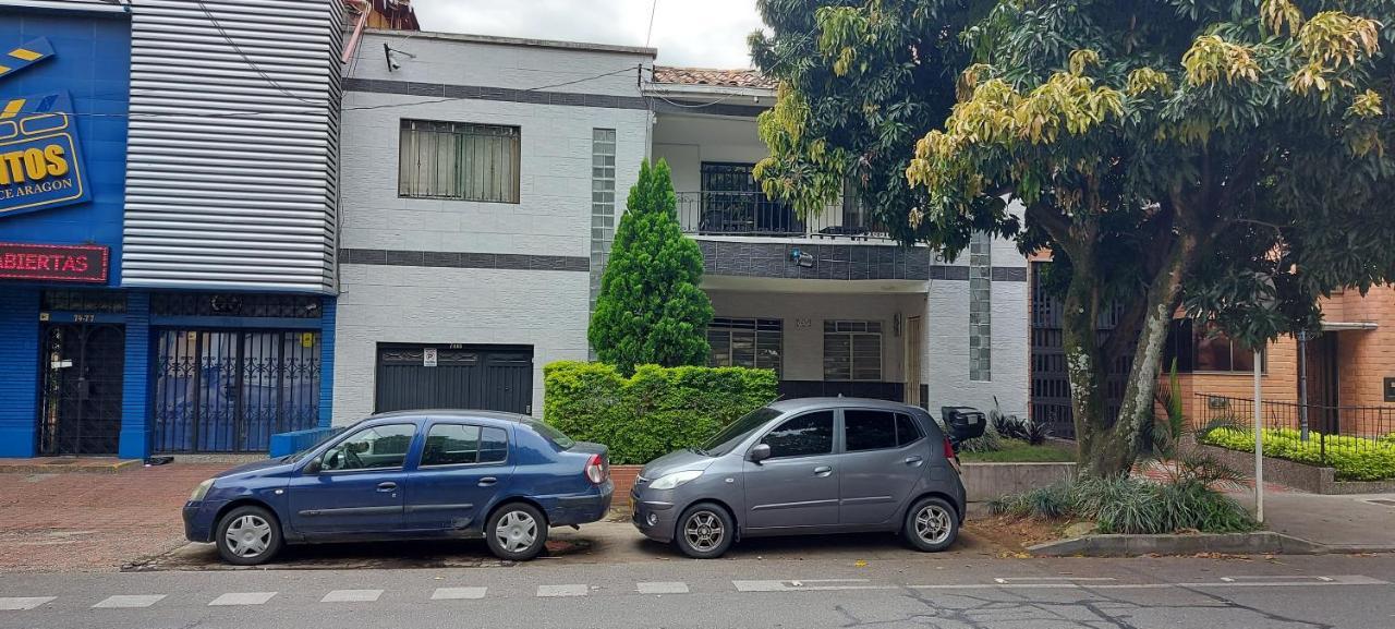 Hotel Laureles Home メデジン エクステリア 写真