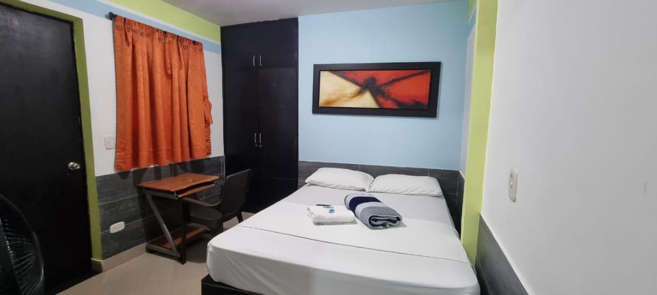 Hotel Laureles Home メデジン エクステリア 写真