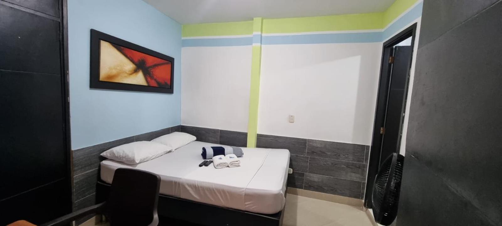 Hotel Laureles Home メデジン エクステリア 写真