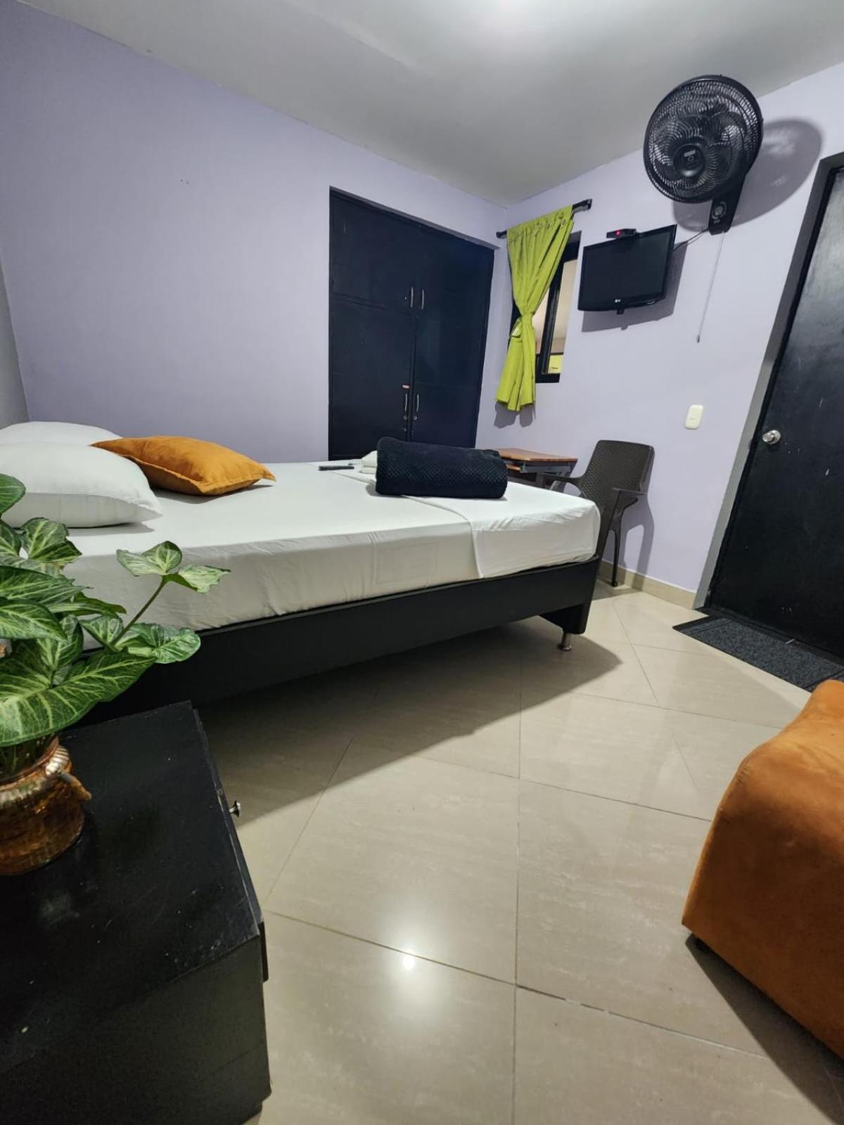 Hotel Laureles Home メデジン エクステリア 写真